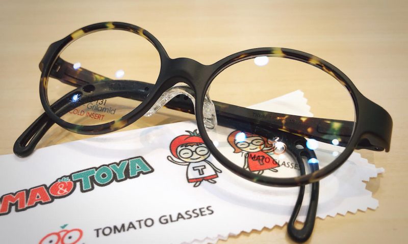 トマトグラッシーズTKBC24こげ茶デミ色の愛らしいこどもめがね | 飯塚 田川のメガネ店 メガネのサトー