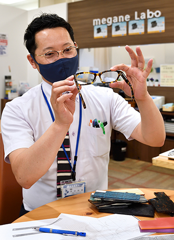 オーダーメイド（特注）メガネ | 飯塚 田川のメガネ店 メガネのサトー