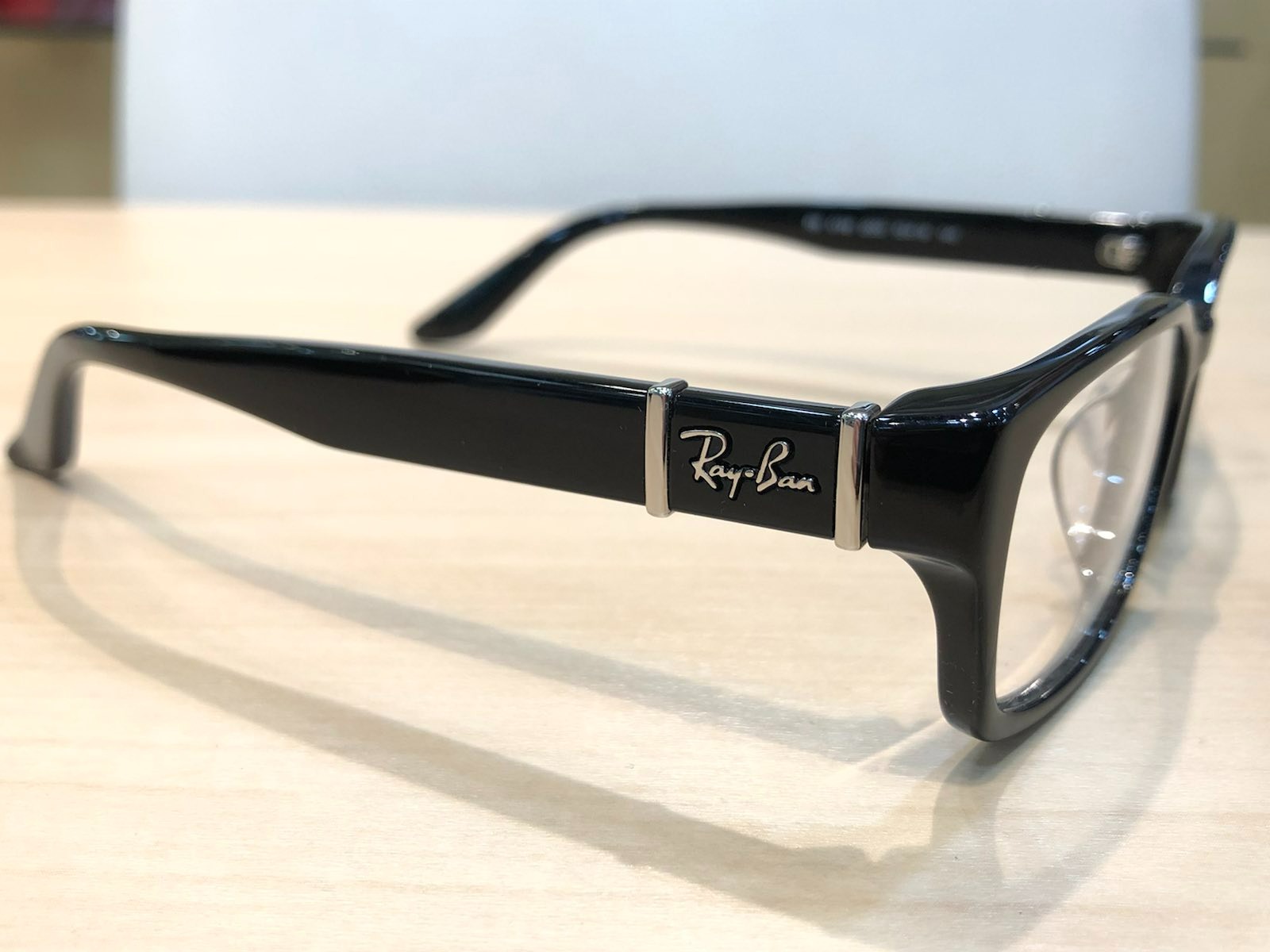 レイバンRB5198(RX5198)四角型の黒縁プラスチックメガネです。 | 飯塚 ...