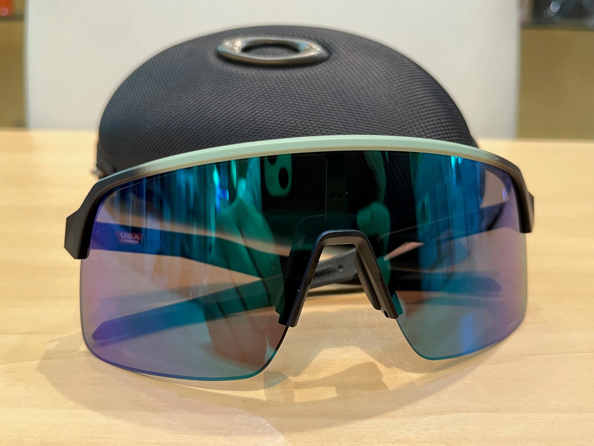 買い早割燻銀さん専用新品メンズOAKLEY 0OO9236 高品質偏光レンズサングラス 小物